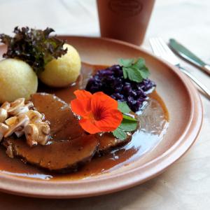 Rhöner Wildbraten mit Grünen Klößen